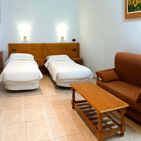 Hostal La Maya Cercedilla Zewnętrze zdjęcie