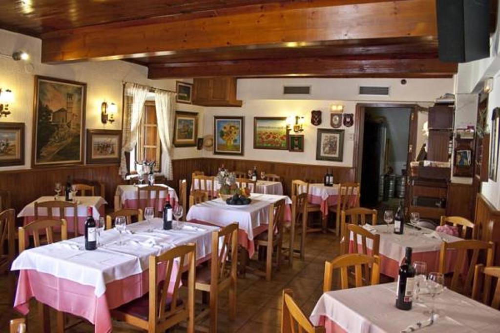 Hostal La Maya Cercedilla Zewnętrze zdjęcie